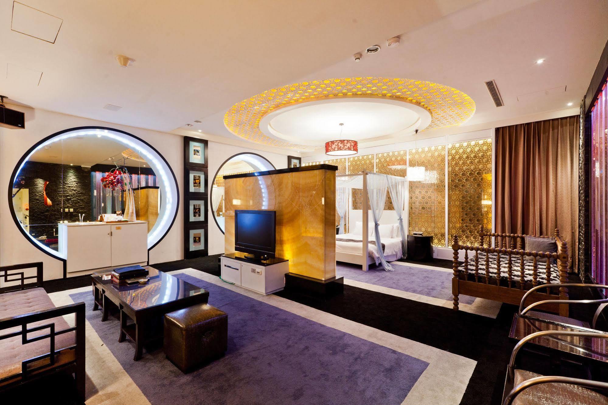 Lanshy Motel Taichung Exterior photo